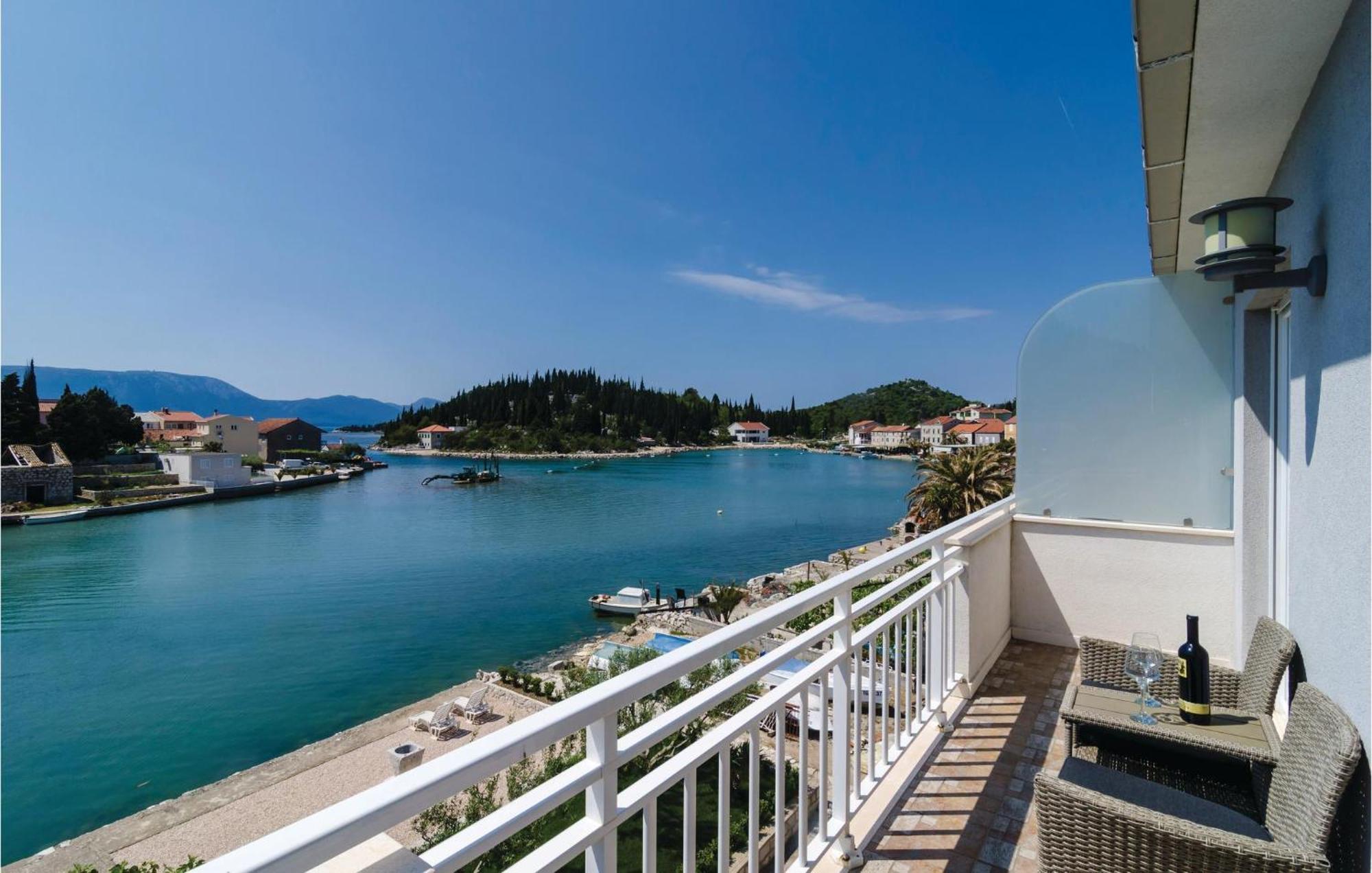 Nice Apartment In Blace With Wifi Esterno foto