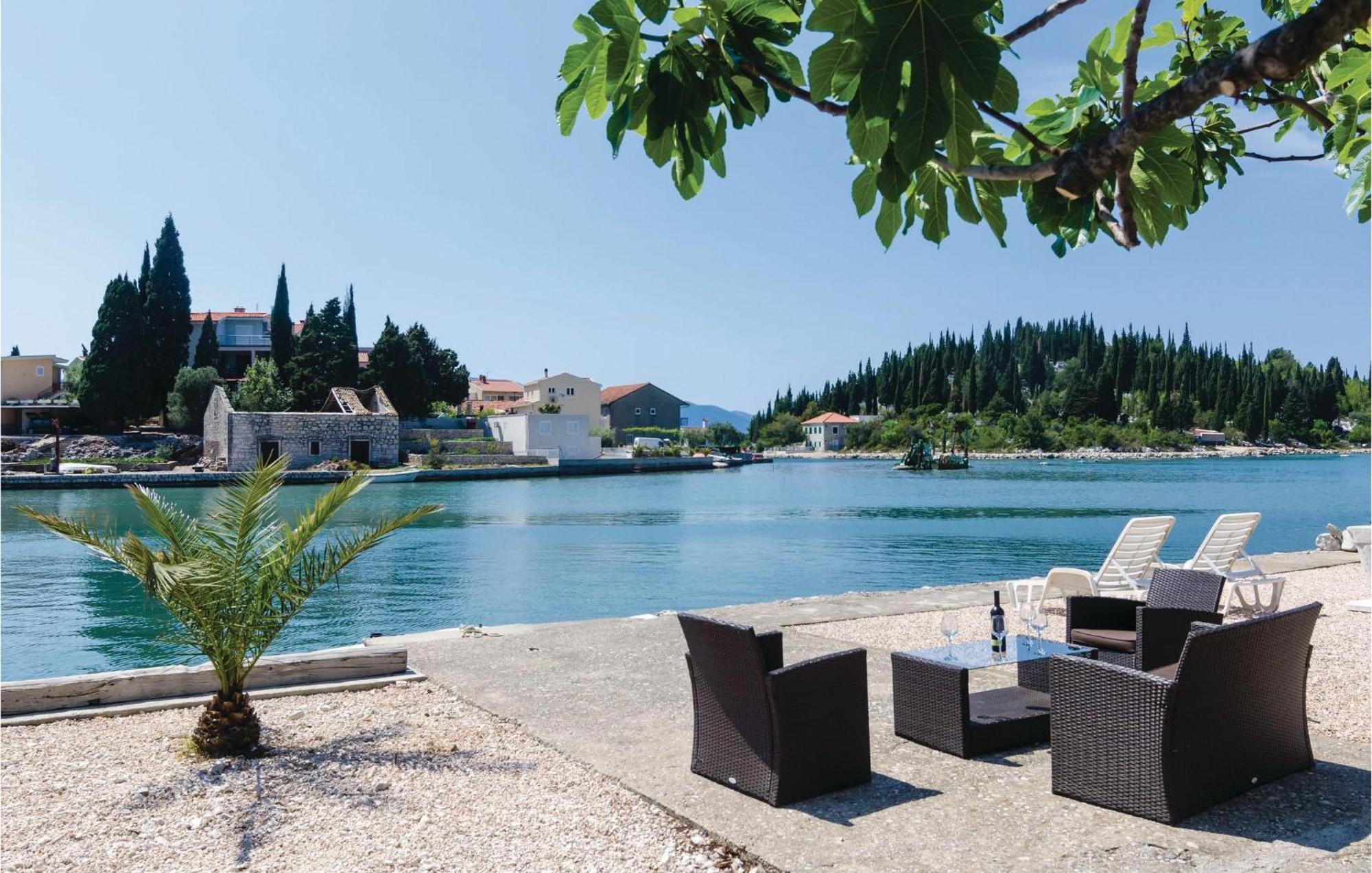 Nice Apartment In Blace With Wifi Esterno foto